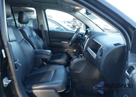 2016 Jeep Compass High Altitude Edition z USA, uszkodzony, nr VIN 1C4NJCEA4GD806688